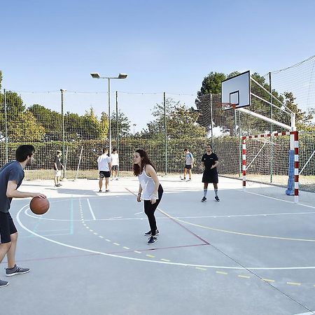 Agora Bcn. Residencia Universitaria Internacional Барселона Екстер'єр фото