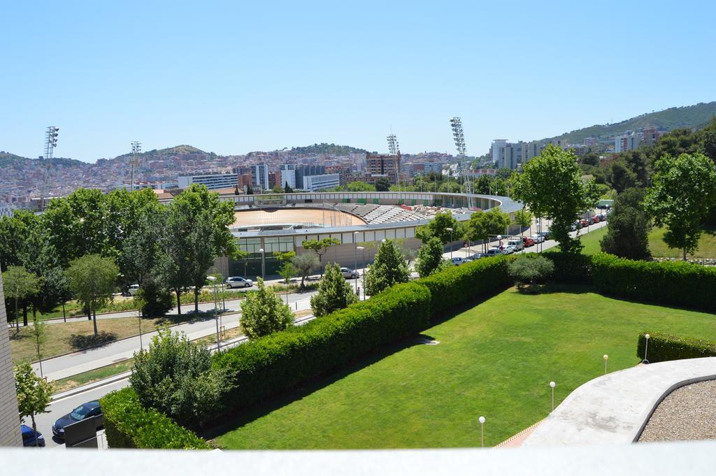 Agora Bcn. Residencia Universitaria Internacional Барселона Екстер'єр фото